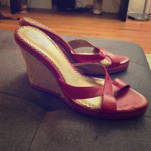 Charles david red wedges